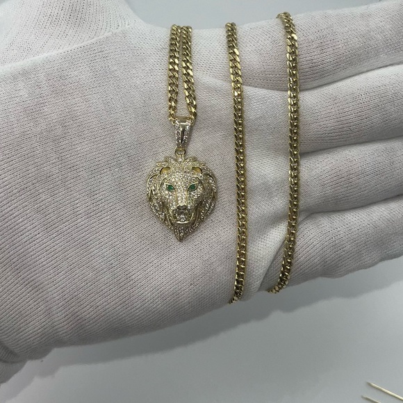 925 Sterling Silver Gold Plated Lion Head Pendant Iced CZ 12g Large unisex Charm - Picture 3 of 8